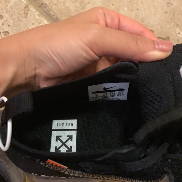 🔥Authentic NIKE AIR VAPORMAX X OFF-WHITE
THE TEN - Picture 6 of 8
